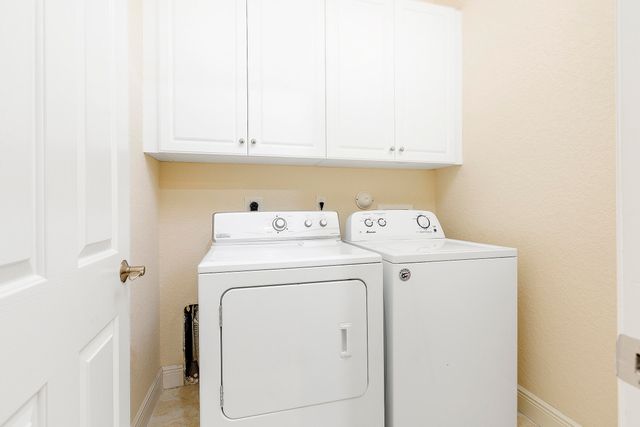 6807 Lakeside Circle N 102-1, Davie, FL 33314