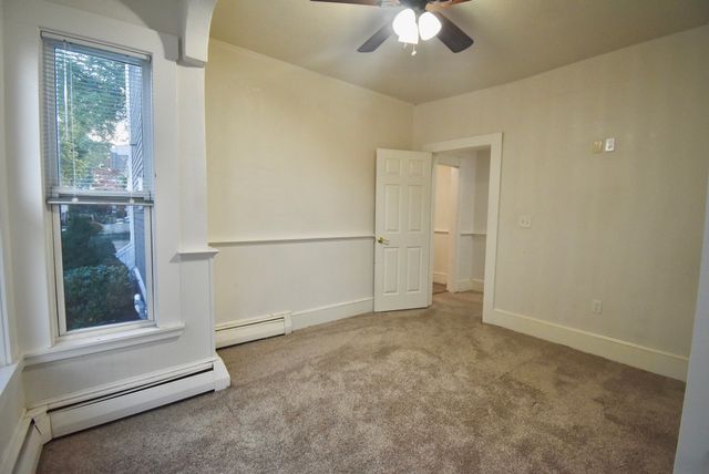 117 North St 1, Salem, MA 01970