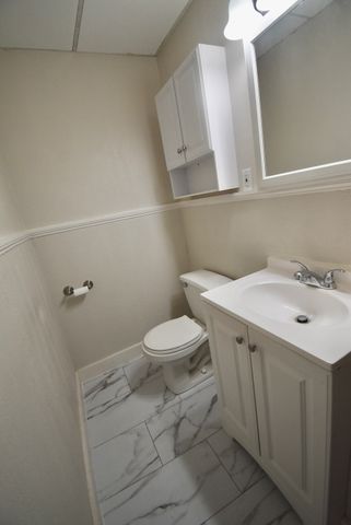 117 North St 1, Salem, MA 01970
