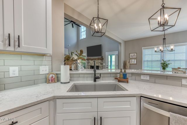 179 Tanners Cove, Johnson City, TN 37615