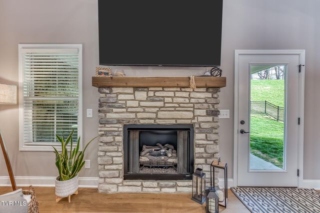 179 Tanners Cove, Johnson City, TN 37615