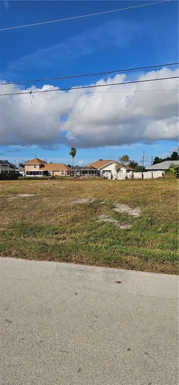 707 SW 35th TER, CAPE CORAL, FL 33914 — photo 2