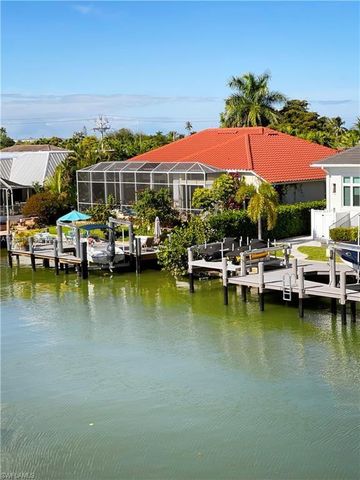 654 Bamboo Ct, Marco Island, FL 34145