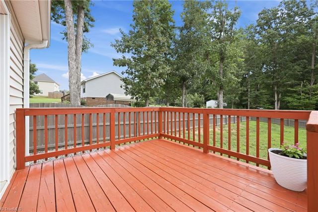 8504 Altavista Drive, Stokesdale, NC 27357