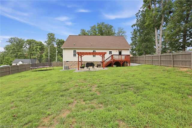 8504 Altavista Drive, Stokesdale, NC 27357