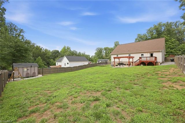 8504 Altavista Drive, Stokesdale, NC 27357