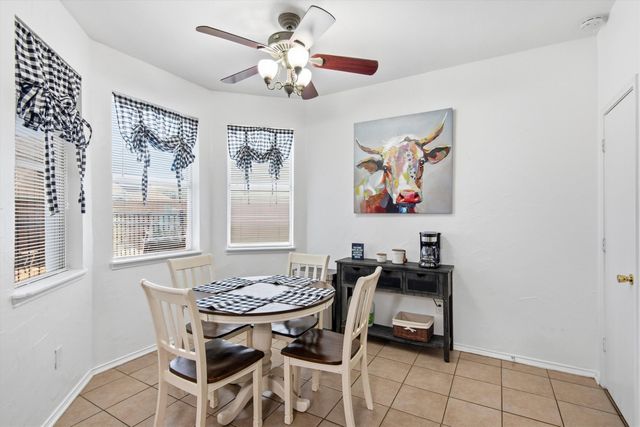 613 Dorchester Lane, Mansfield, TX 76063