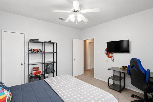 613 Dorchester Lane, Mansfield, TX 76063