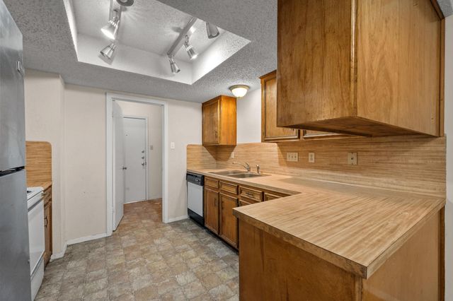 101 Norwood DR B, Georgetown, TX 78628