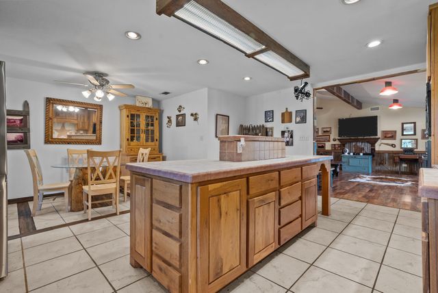 1300 Finney Drive, Weatherford, TX 76085