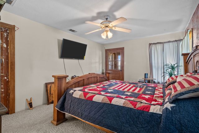 1300 Finney Drive, Weatherford, TX 76085