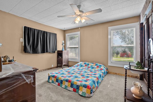 1300 Finney Drive, Weatherford, TX 76085