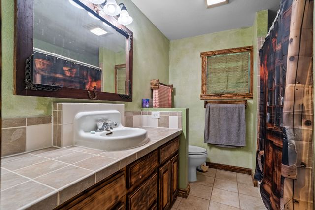 1300 Finney Drive, Weatherford, TX 76085