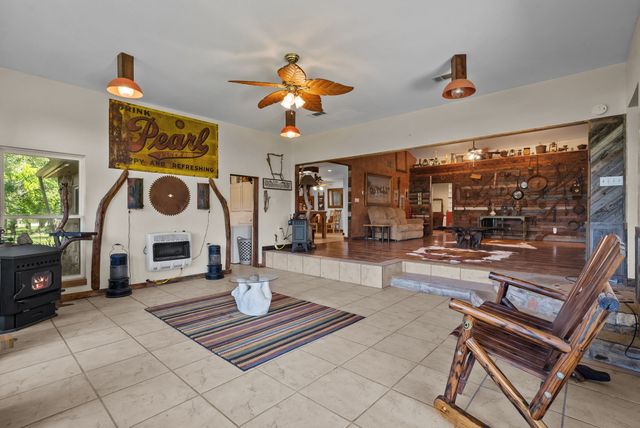 1300 Finney Drive, Weatherford, TX 76085