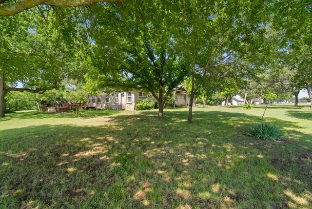 1300 Finney Drive, Weatherford, TX 76085