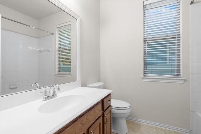 1008 Grey Fox Drive, Savannah, TX 76227