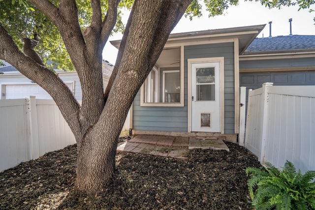 1008 Grey Fox Drive, Savannah, TX 76227