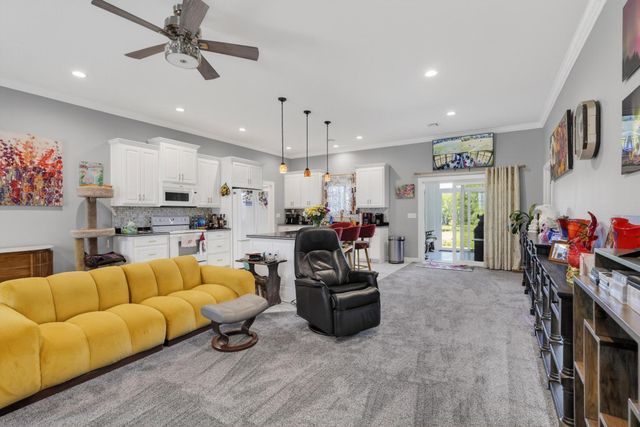 25385 U.S. 54, Walker, MO 64790