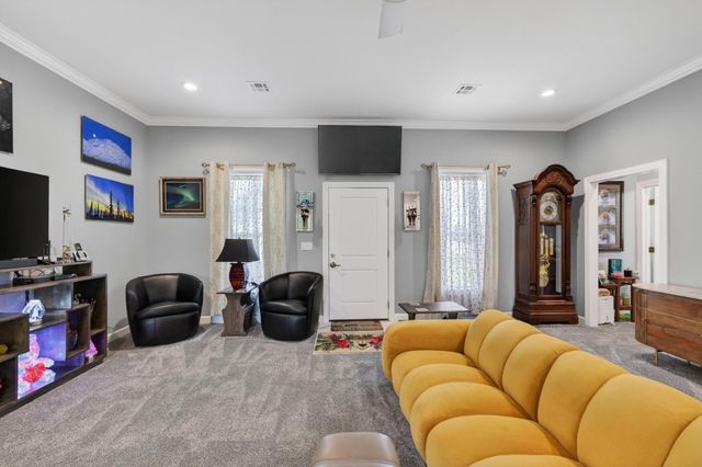25385 U.S. 54, Walker, MO 64790