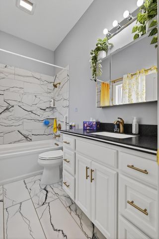 25385 U.S. 54, Walker, MO 64790