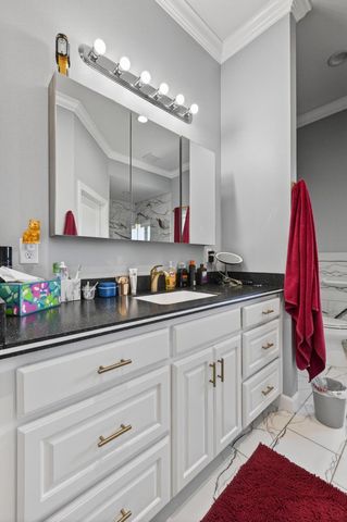25385 U.S. 54, Walker, MO 64790