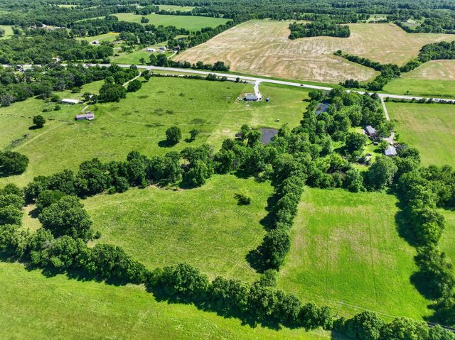 25385 U.S. 54, Walker, MO 64790