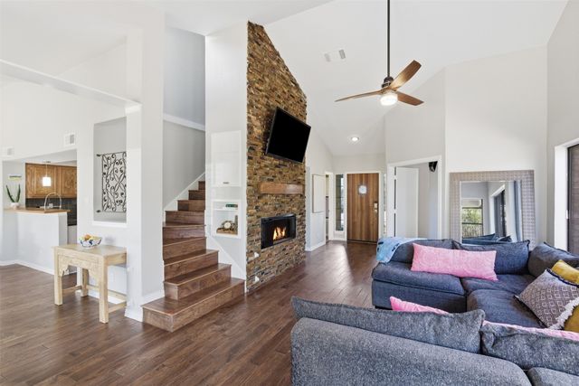 1012 Colony Street, Flower Mound, TX 75028