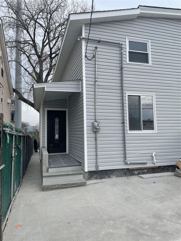 10481 165th Street, Jamaica, NY 11433