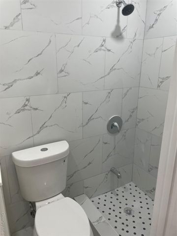 10481 165th Street, Jamaica, NY 11433