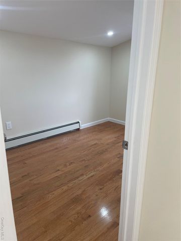 10481 165th Street, Jamaica, NY 11433