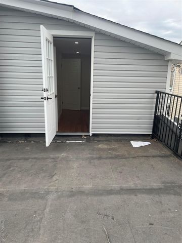 10481 165th Street, Jamaica, NY 11433