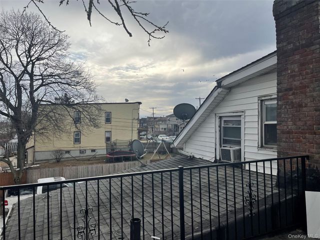 10481 165th Street, Jamaica, NY 11433