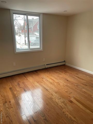 10481 165th Street, Jamaica, NY 11433