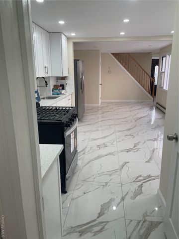 10481 165th Street, Jamaica, NY 11433