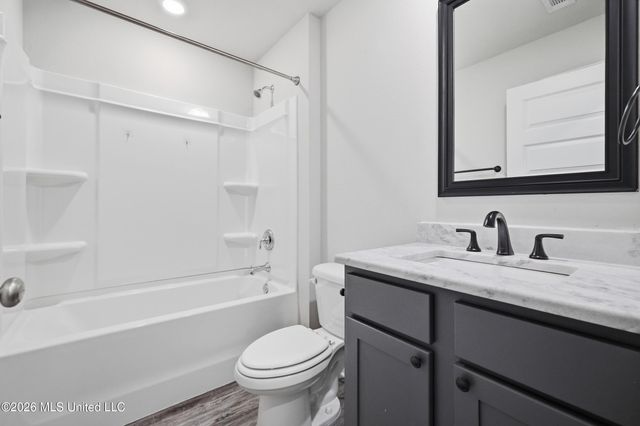 6575 Eastland Circle, Biloxi, MS 39532