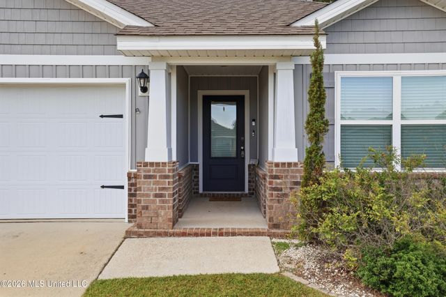 6575 Eastland Circle, Biloxi, MS 39532