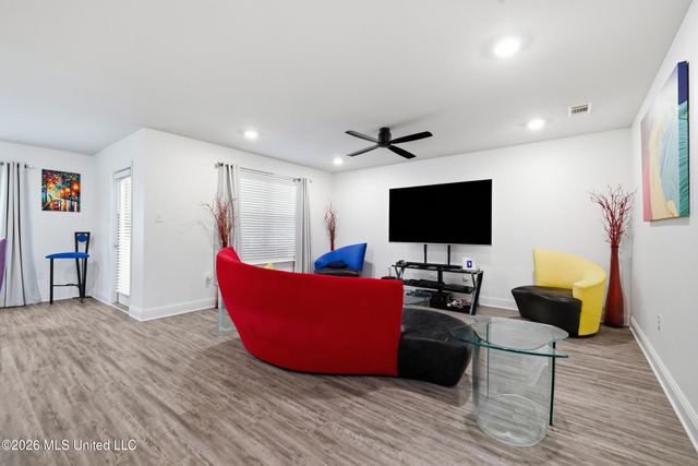 6575 Eastland Circle, Biloxi, MS 39532