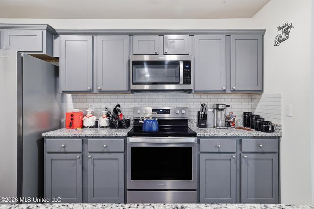 6575 Eastland Circle, Biloxi, MS 39532