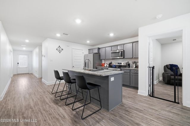 6575 Eastland Circle, Biloxi, MS 39532