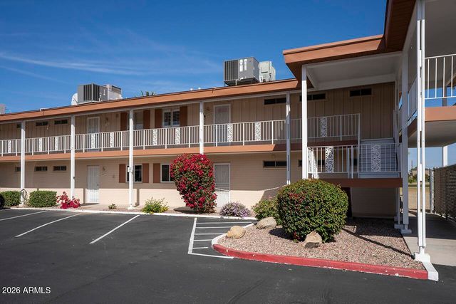 10820 N FAIRWAY Court W 218, Sun City, AZ 85351