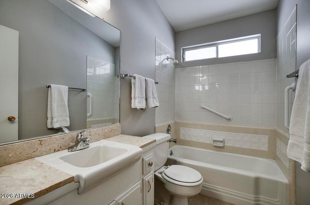 10820 N FAIRWAY Court W 218, Sun City, AZ 85351 — photo 5