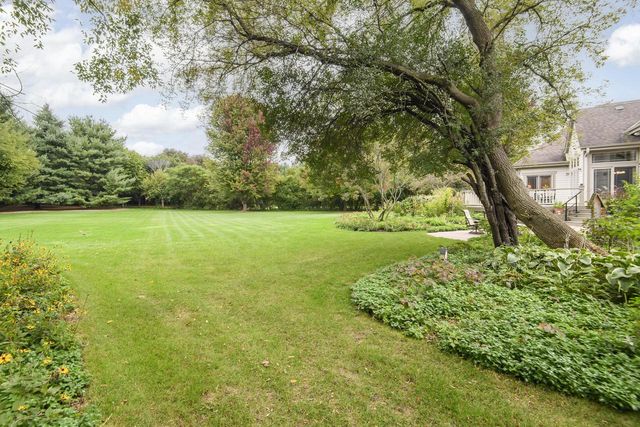 W347S9485 Jericho COURT, Eagle, WI 53119