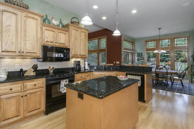 W347S9485 Jericho COURT, Eagle, WI 53119