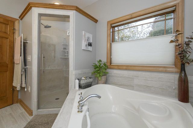 W347S9485 Jericho COURT, Eagle, WI 53119