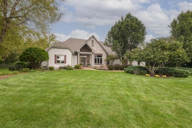 W347S9485 Jericho COURT, Eagle, WI 53119