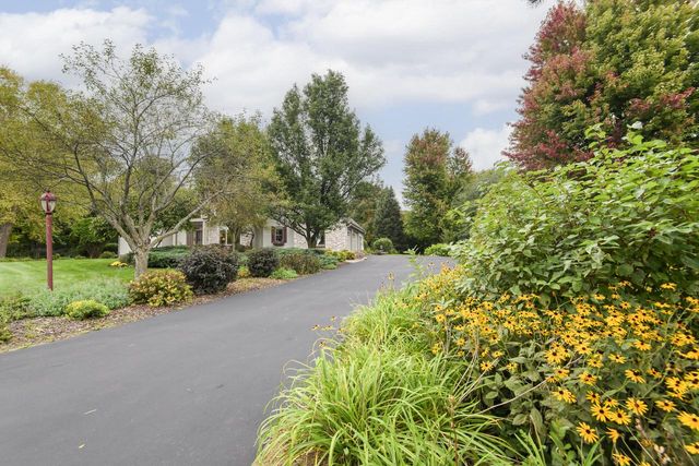 W347S9485 Jericho COURT, Eagle, WI 53119
