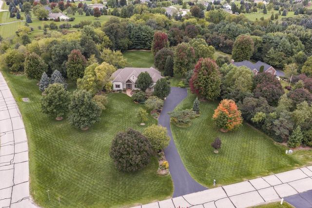 W347S9485 Jericho COURT, Eagle, WI 53119