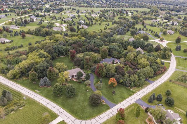 W347S9485 Jericho COURT, Eagle, WI 53119