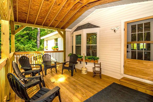 60 Brookside Avenue, Albany, NH 03818