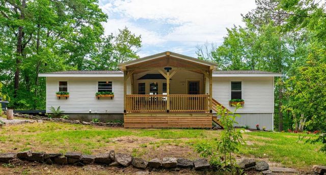 60 Brookside Avenue, Albany, NH 03818